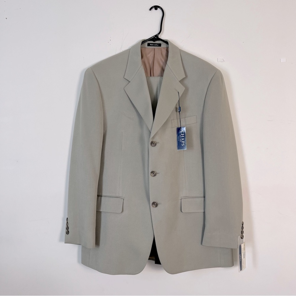 Chaps men’s suit very light green two piece 32 x 32 pants new with tags